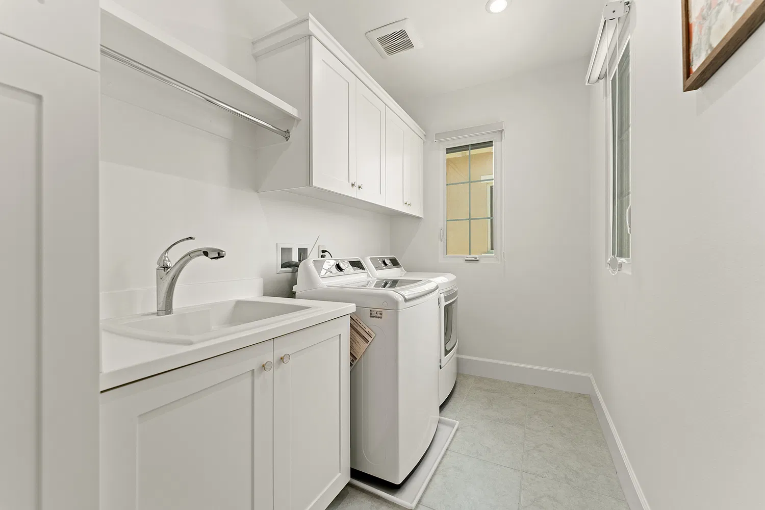 4 bed, 2548 sqft, $7,500 — Photo 3