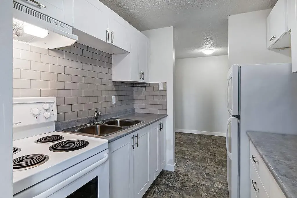 Parkview Place — Photo 1
