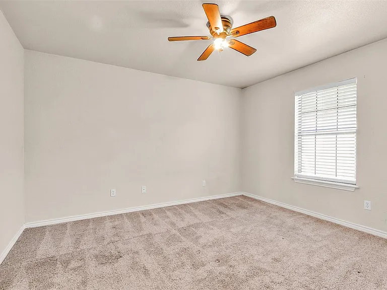 115 Bolero Way — Photo 10