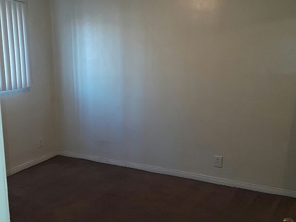 5th image of 856 W 42nd St APT 1