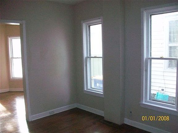 812 Alpine 006 Dining Room