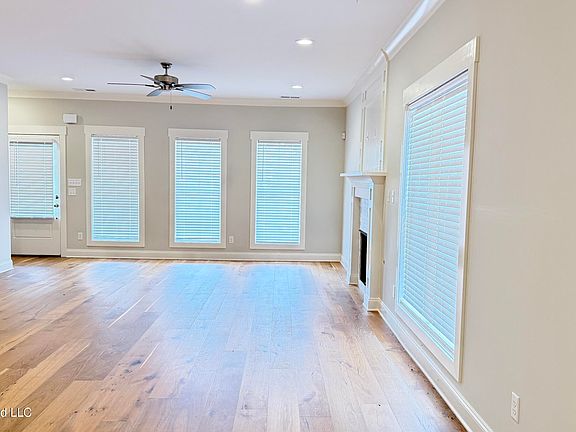 2nd image of 6712 Mayberry Ln
