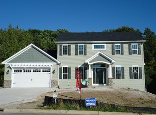 439 Manning Way, Lake Geneva, WI 53147