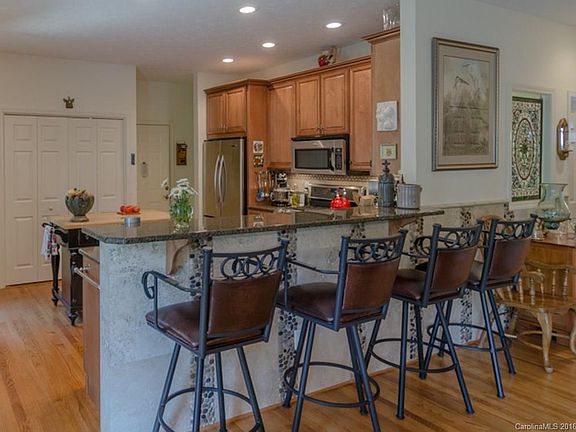 5th image of 2119 S Cumming Woods Ct