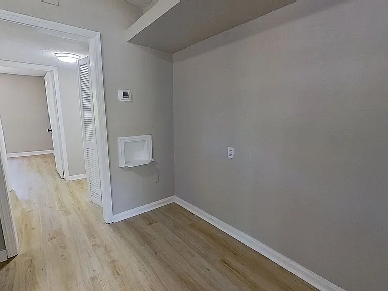 2853 College Street Quad — Photo 10