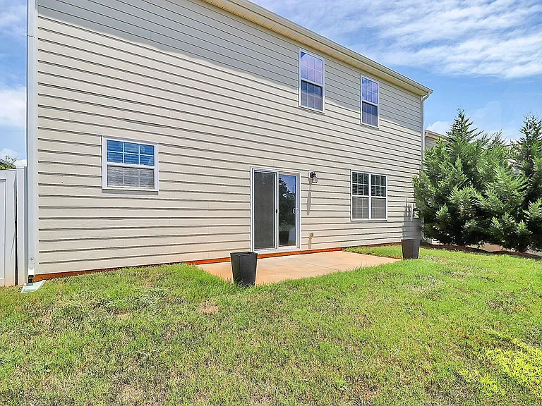 181 Atwater Landing Dr — Photo 18