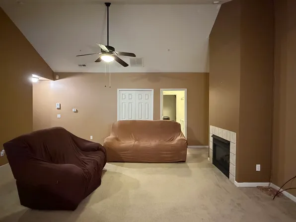 3210 Addington Dr, Walled Lake, MI 48390