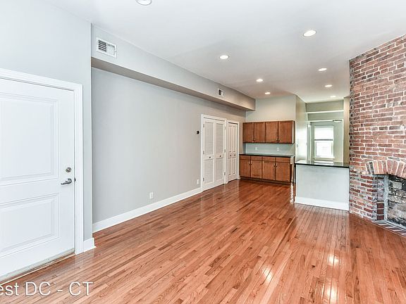 4th image of 1438 Fairmont St NW #11068650