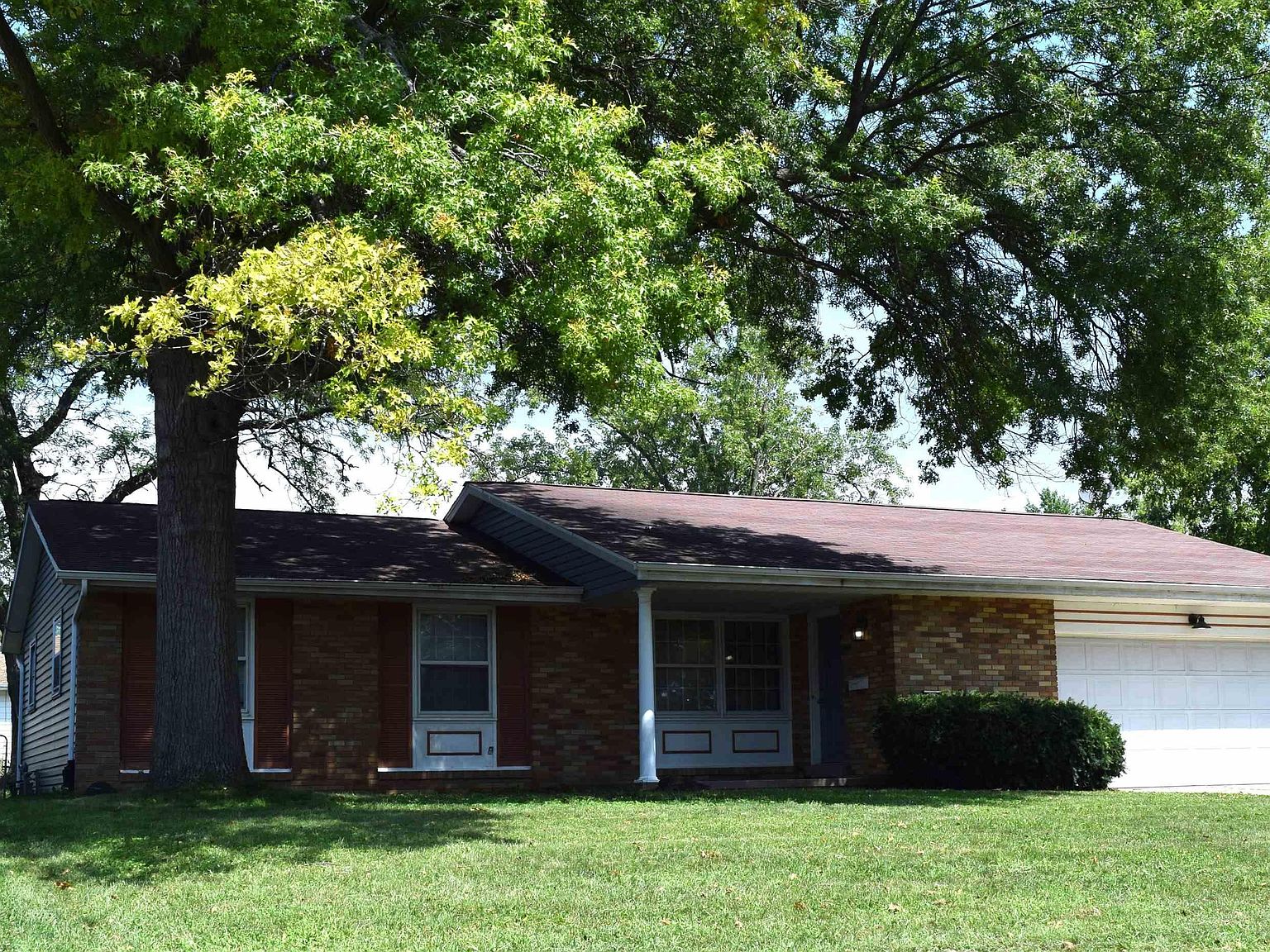 2115 W Virginia Ave, Peoria, IL 61604 Zillow