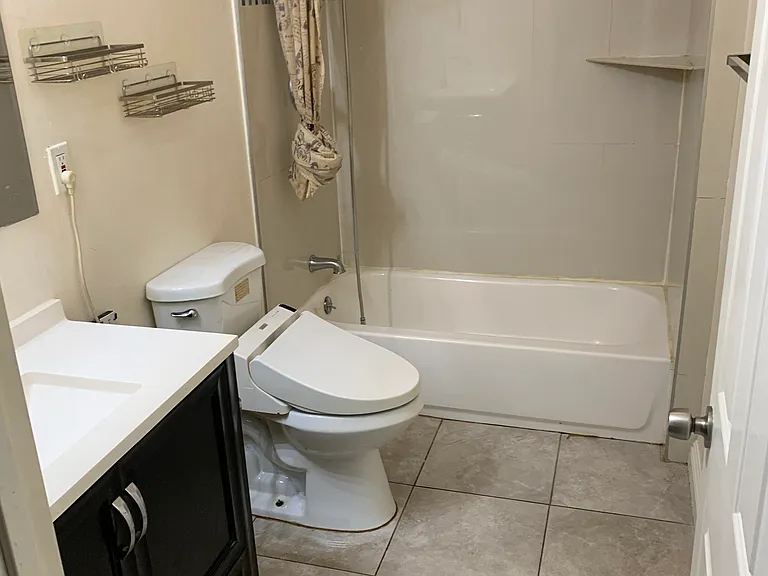 127 N Orange Ave — Photo 10