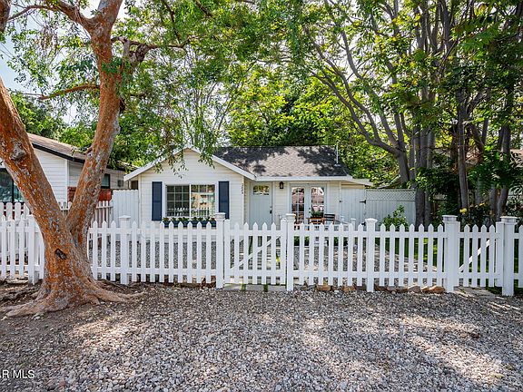 2nd image of 2884 Crescent Way