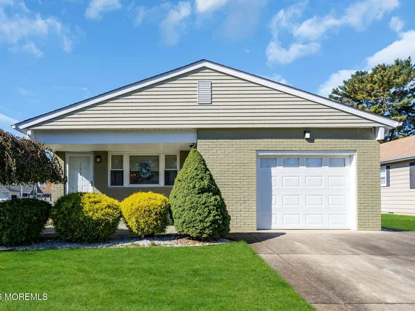 112 Cabrillo Boulevard, Toms River, NJ 08757