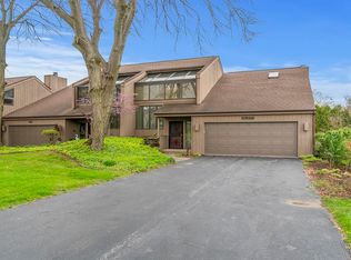 5986 Allerton Dr, Rockford, IL 61114
