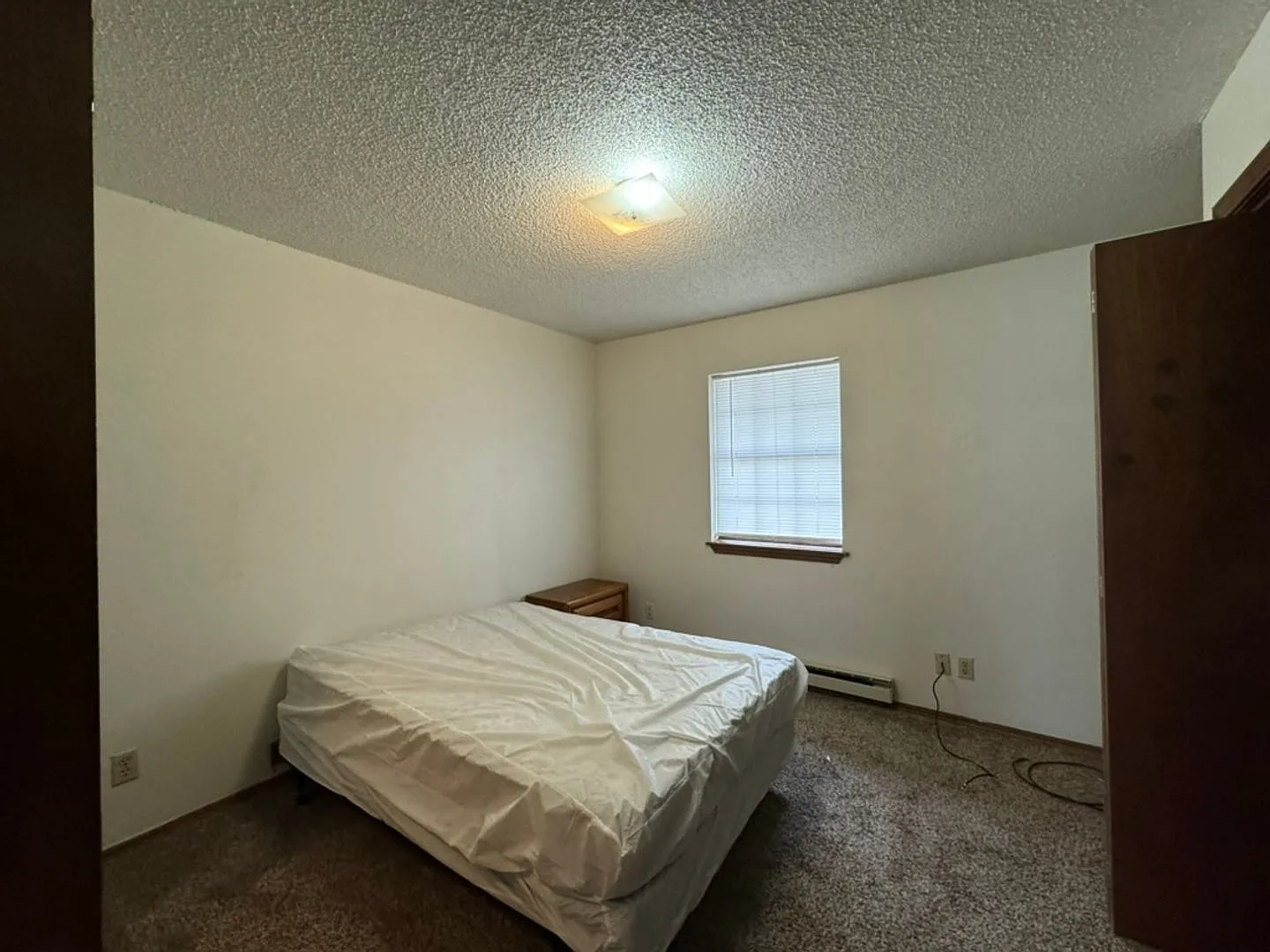 2 Bedroom 1 Bathroom Furnished — Photo 4