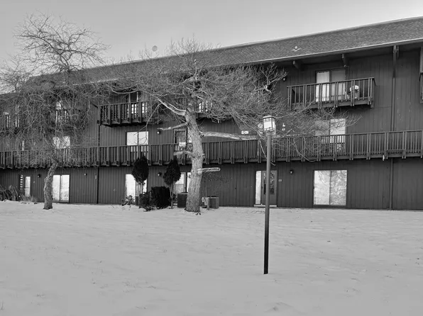 15810 State Route 173 APT 1F, Harvard, IL 60033