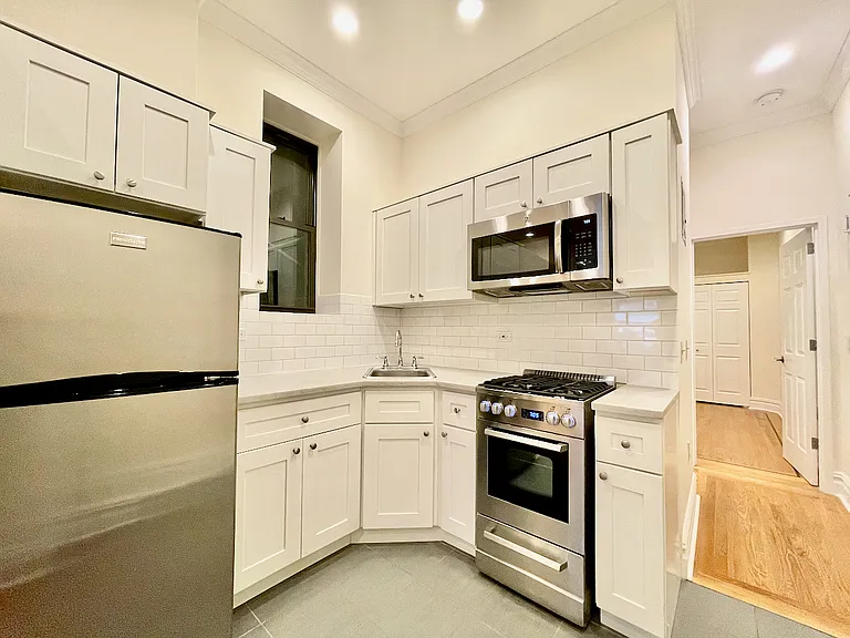 366 Broome St #10 — Photo 3