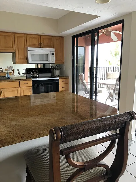 2 bed, 1161 sqft, $3,000 — Photo 4