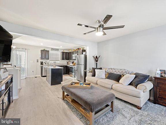 3rd image of 28973 Saint Thomas Blvd #211