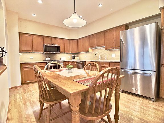 3rd image of 201 N Vail Ave APT 802