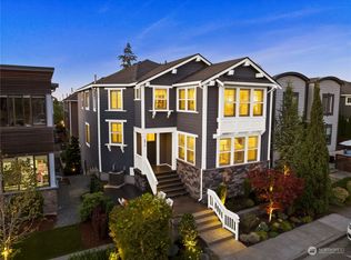 3910 W Briarcliff Ln, Seattle, WA 98199