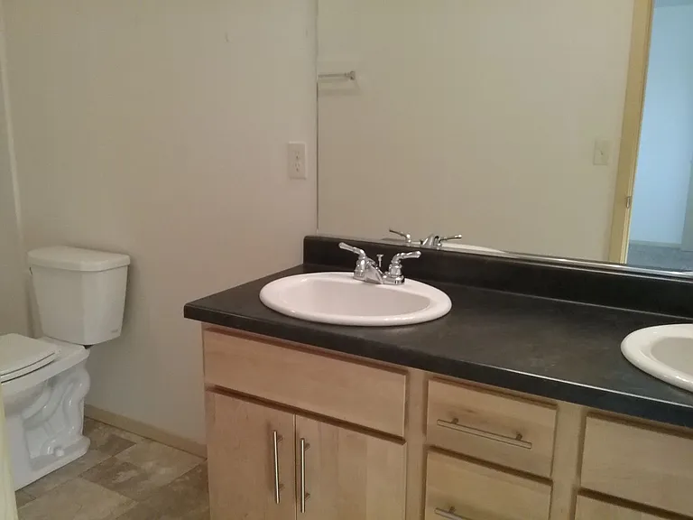 500 Haley Pl — Photo 9