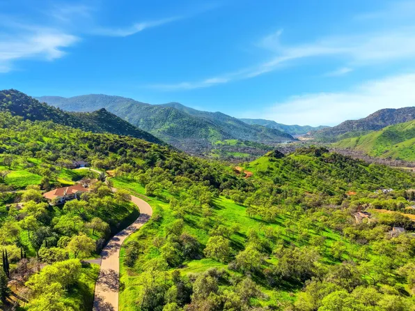 Corral Drive, Three Rivers, CA 93271