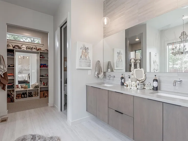3851 W Crossley Dr — Photo 22