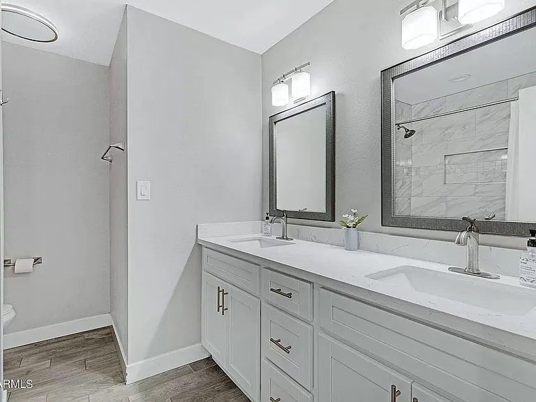 1834 E Alameda Dr — Photo 13
