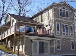 490 Lake Forest Dr, Oakland, MD 21550