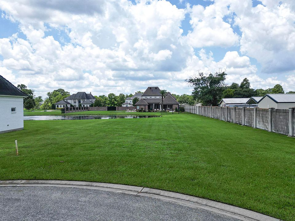 1st image of 243 Bridgewater Pl