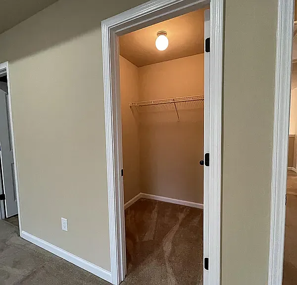 6069 Reynolds Cir — Photo 43