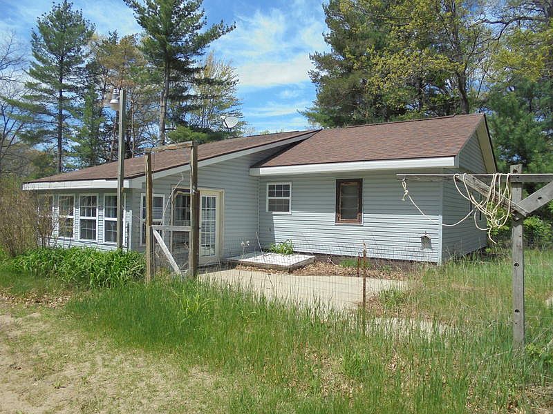 2nd image of 5273 Paradise Ln