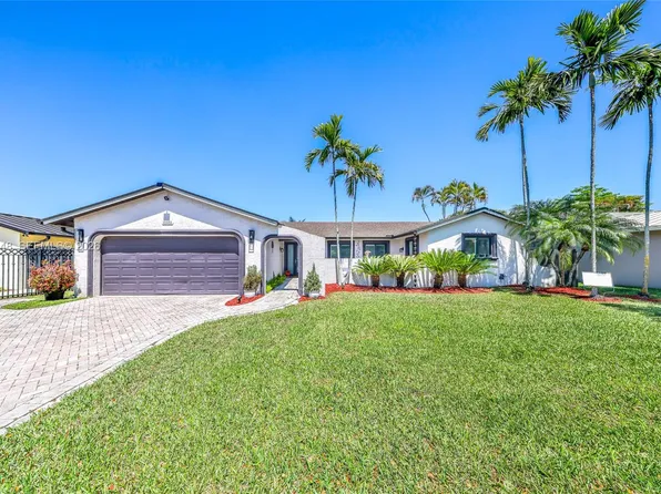 13951 SW 109th St, Miami, FL 33186