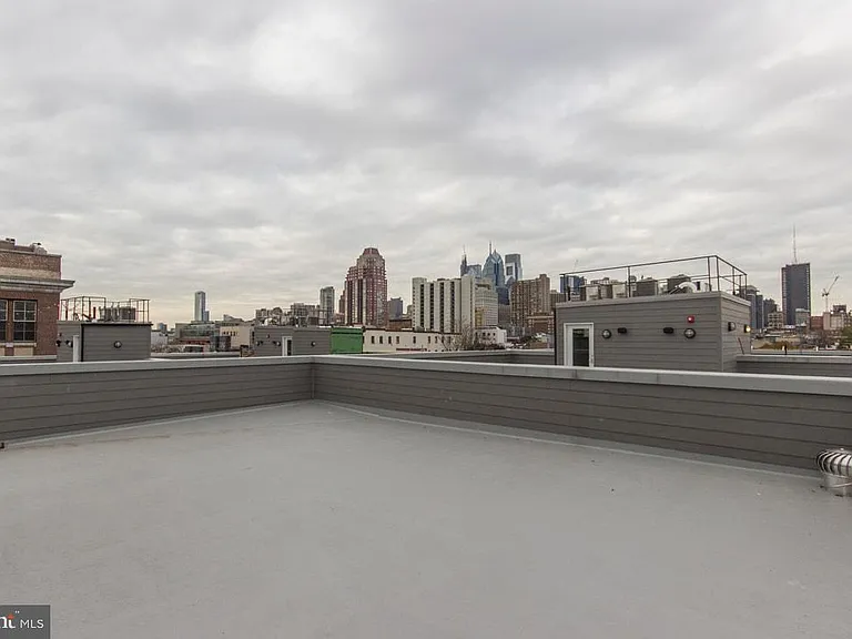 716 S Sartain St #2 — Photo 46