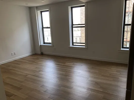 Rented by Dwell Residential Inc | media 20