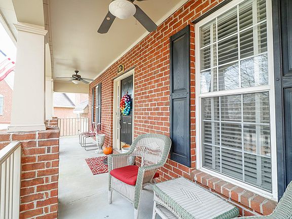 4th image of 6652 Valleypark Dr