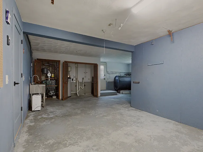 18 Waterman St — Photo 37