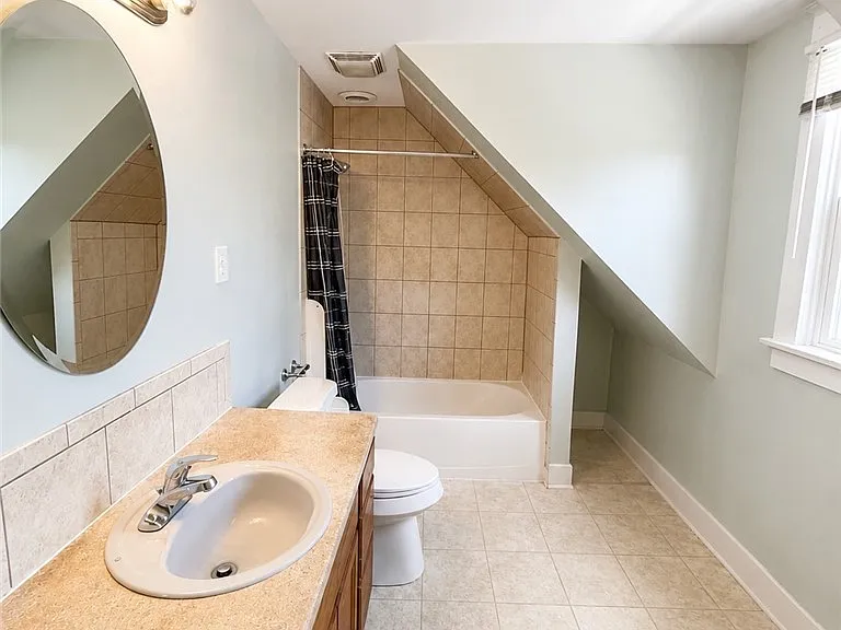 85 Klas Ave — Photo 5