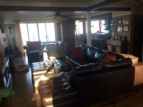 5th image of 2415 Marine Dr
