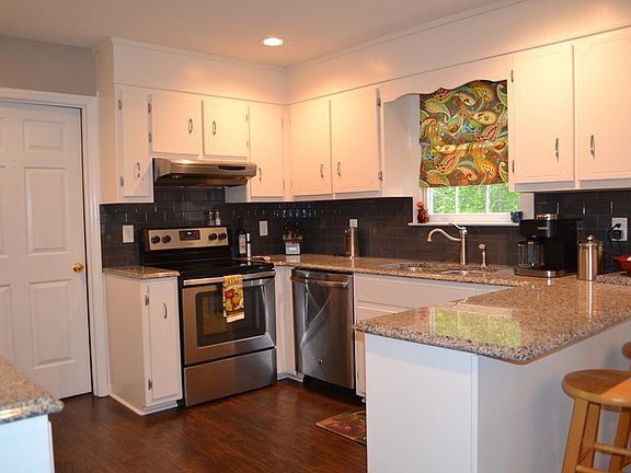 2nd image of 205 Forestroad Dr