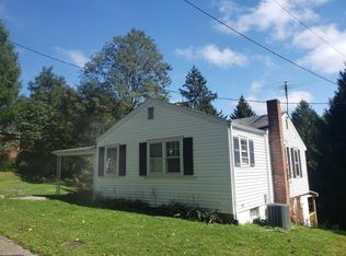 203 Morgan St, Kingwood, WV