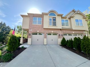 416 Provence Ct, Lisle, IL