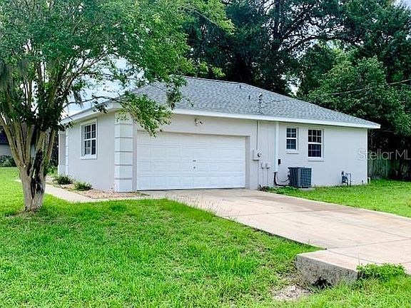 3rd image of 3220 NE 42nd Pl