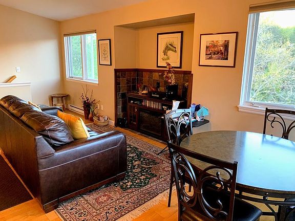 Living room (actual furnishings/decor will be updated)