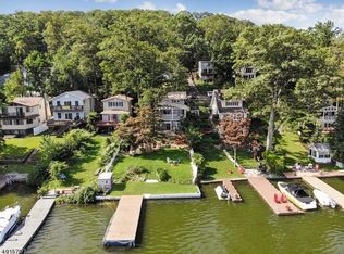 415 Lakeside Blvd, Hopatcong, NJ 07843
