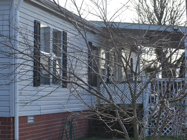 510 8th Ave E, Springfield, TN 37172