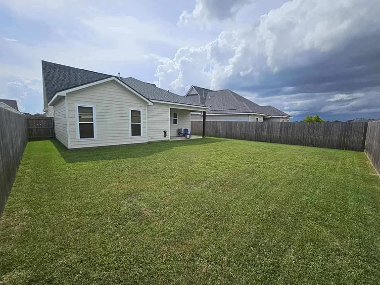 103 Bijou Dr — Photo 25