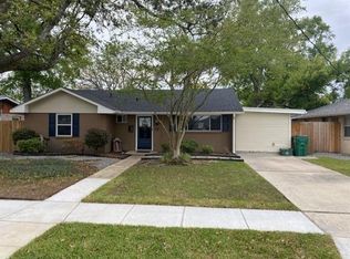 210 Douglas Dr, River Ridge, LA 70123