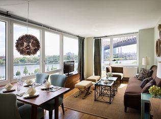 405 Main St APT 9R, New York, NY 10044