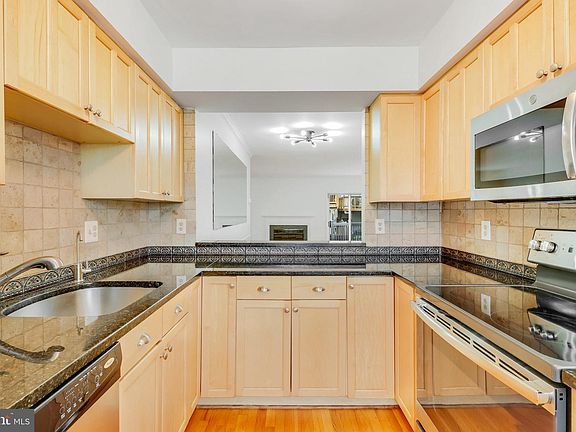 5th image of 2108 Dominion Heights Ct